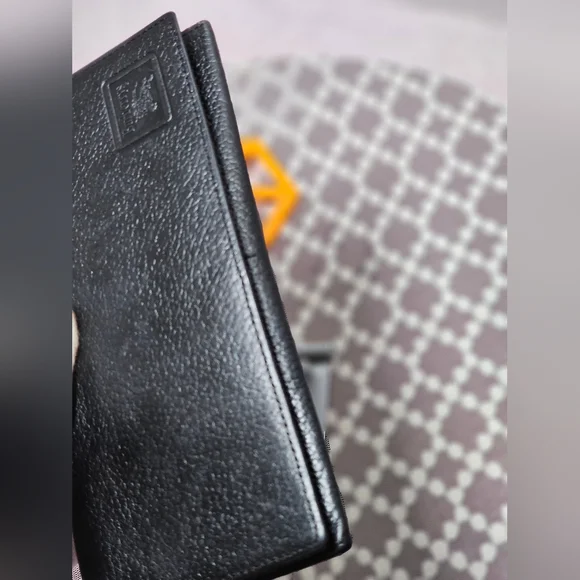 ❤️EUC Burberry Unisex leather Long Wallet - Picture 9 of 14